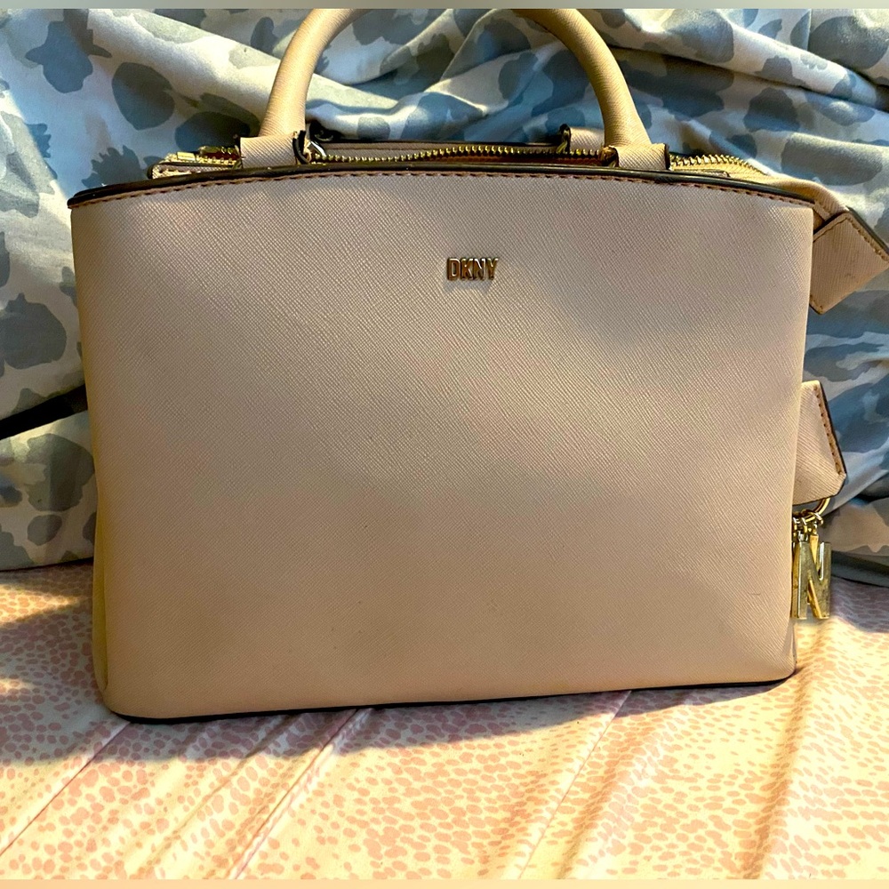 DKNYPurse